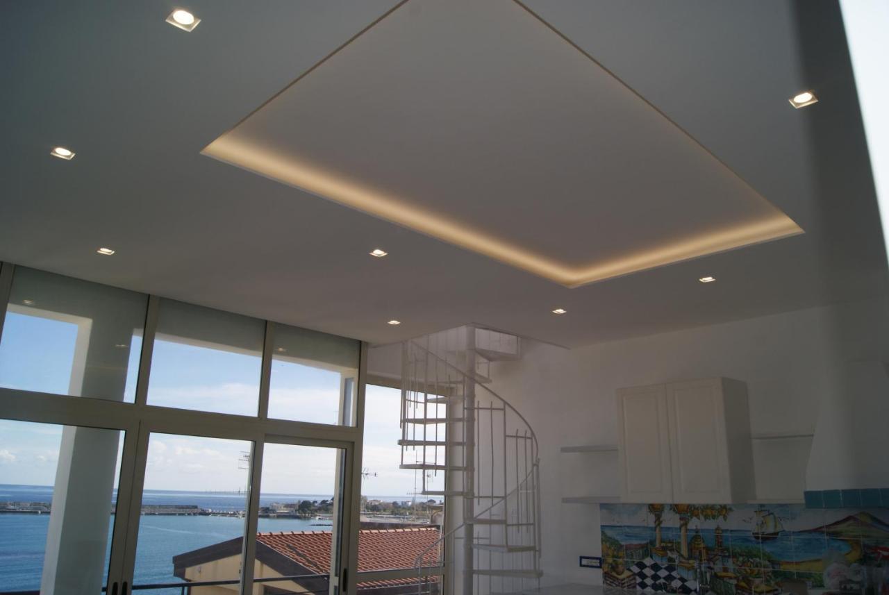 Donna Sicilia Hotel จีอาร์ดีนี นักซอส ภายนอก รูปภาพ
