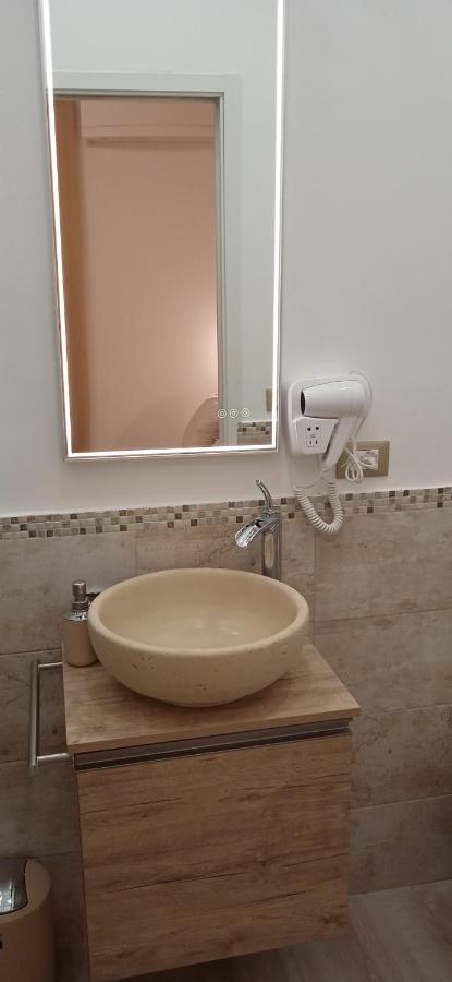 Donna Sicilia Hotel จีอาร์ดีนี นักซอส ภายนอก รูปภาพ